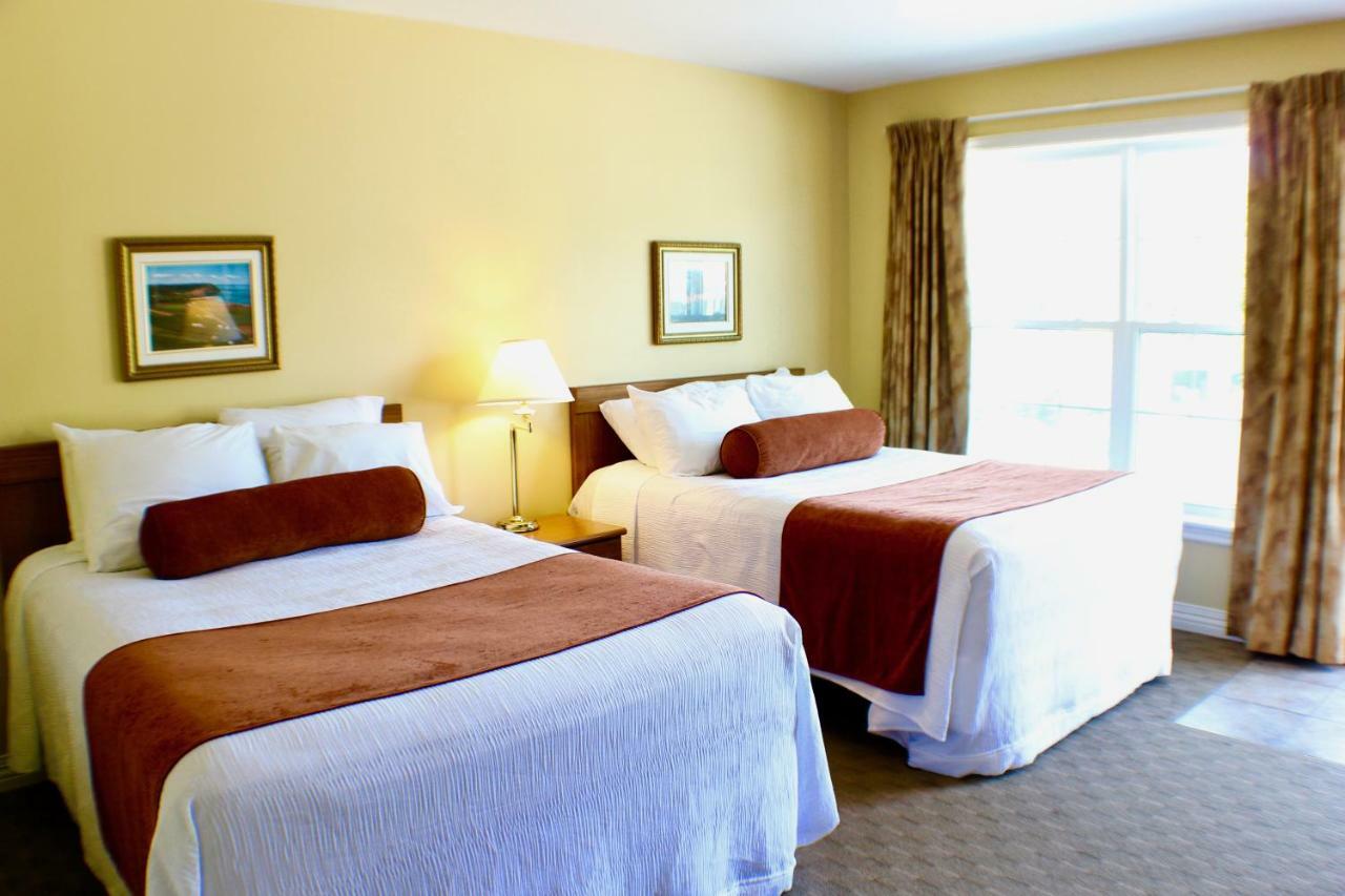 Evangeline Inn & Motel Grand-Pre Экстерьер фото