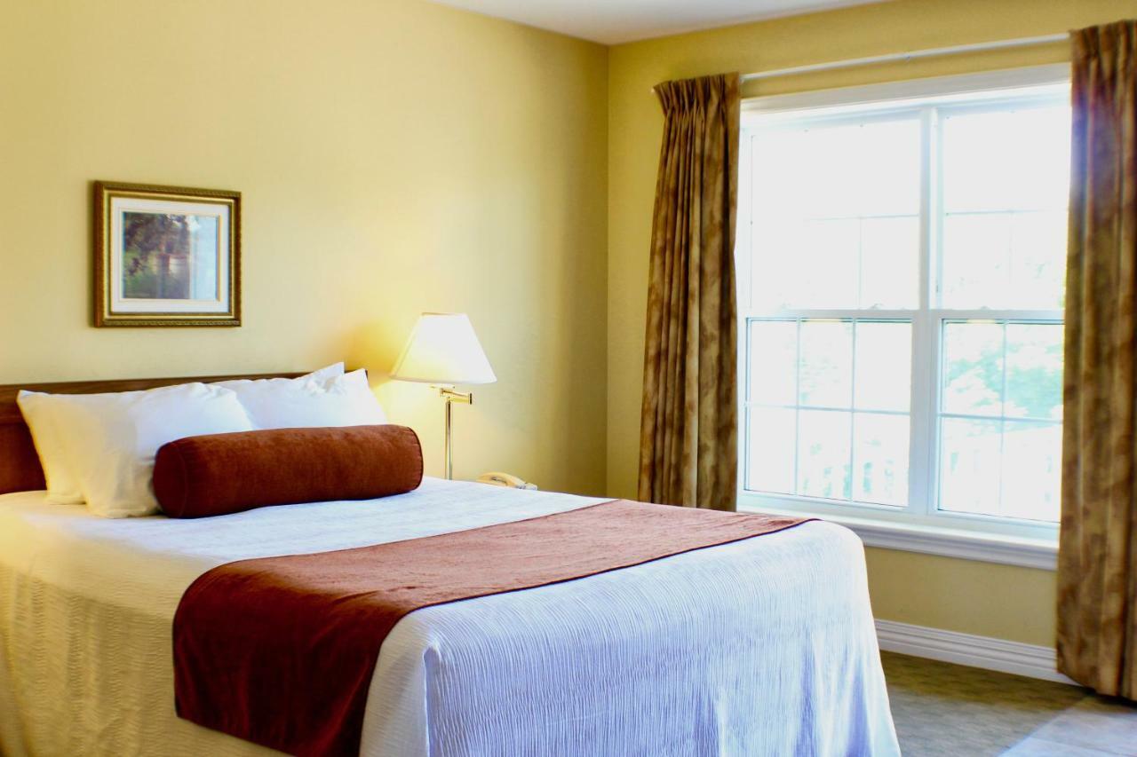 Evangeline Inn & Motel Grand-Pre Экстерьер фото