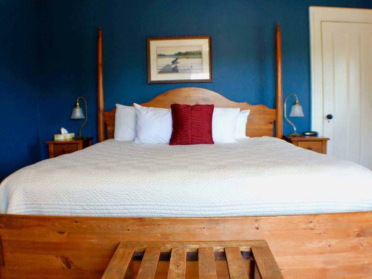 Evangeline Inn & Motel Grand-Pre Экстерьер фото
