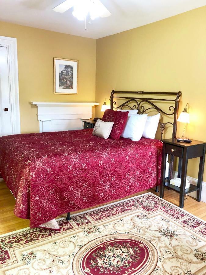 Evangeline Inn & Motel Grand-Pre Экстерьер фото